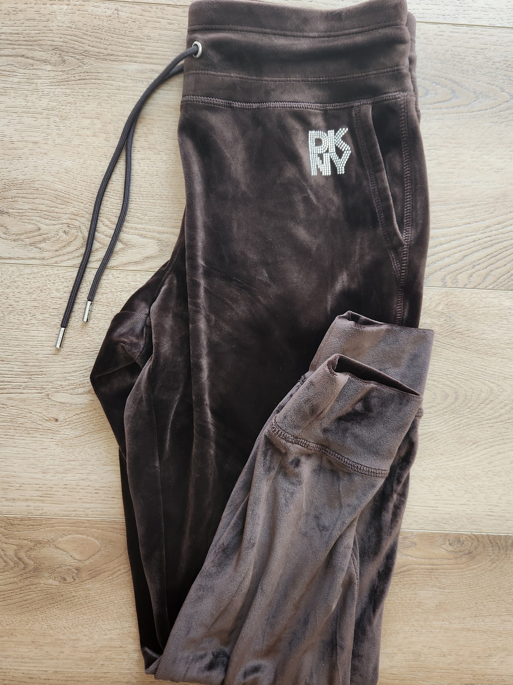 DKNY Women's Velvet Jogger Set in Chocolate Brown